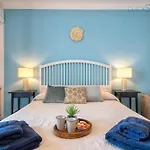 Apartment Nereidi Sul Mare Attico Con Incredibile Vista E Verande Per 8 Persone