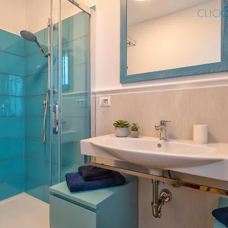 Nereidi Sul Mare Attico Con Incredibile Vista E Verande Per 8 Persone Apartman