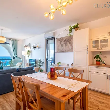 Nereidi Sul Mare Attico Con Incredibile Vista E Verande Per 8 Persone Alghero