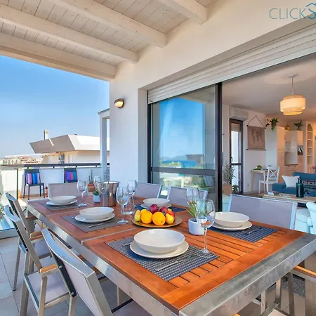 Nereidi Sul Mare Attico Con Incredibile Vista E Verande Per 8 Persone Alghero